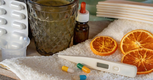 Packungen mit Nikotinkaugummis und -lutschtabletten 2026 auf einem Tisch