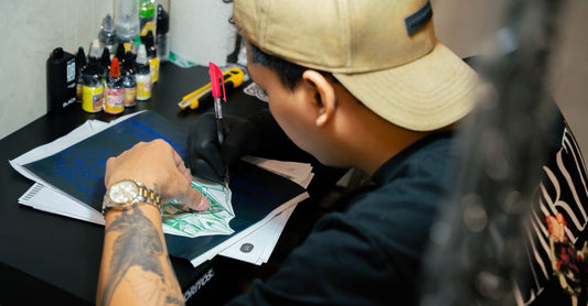 Set aus bunten Tattoo Ink Flaschen – where to buy tattoo inks online