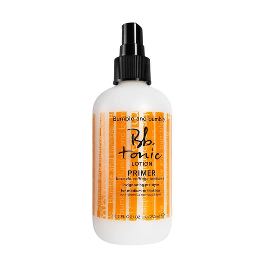 Bumble and bumble. Tonic Lotion Haar-Primer mit Teebaumöl | Erfrischt und bereitet auf das Styling vor | Belebender Kräuterduft | Für mittleres bis dickes, lockiges, welliges, glattes Haar, 237 ml