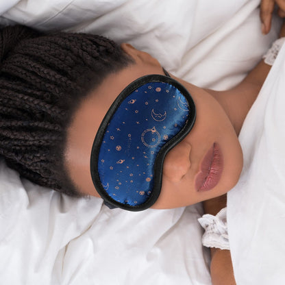 Earth Therapeutics Dream Zone Schlafmaske – Bequem & Vielseitig – Weiche & Plüschige Polsterung für Erholsamen Schlaf – Verstellbares Elastikband