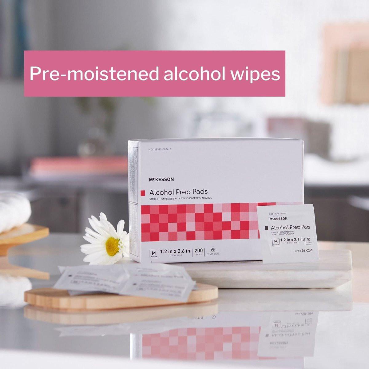 McKesson Alkoholtupfer, (200 Stück) – steril, einzeln verpackte Tücher, 70% Isopropylalkohol, mittlere Größe, 2-lagig, medizinische Qualität, Erste Hilfe, 1 Box