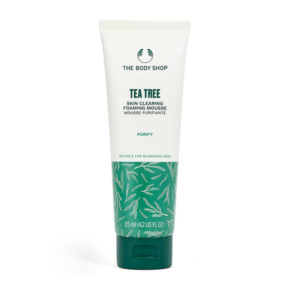 The Body Shop Tea Tree Skin Clearing Foaming Cleanser – Reinigender Gesichtsschaum für fettige, zu Unreinheiten neigende Haut – Vegan – 125 ml