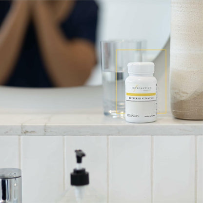 Integrative Therapeutics Gepufferte Vitamin C 1.000 mg – Tägliche Immununterstützung mit Magnesium & Calcium – Antioxidans für gesunde Haut & Bindegewebe – 60 vegane Kapseln
