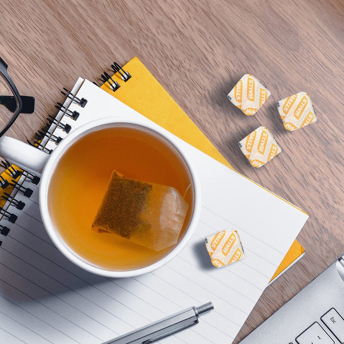 HALLS Defense Vitamin C Drops mit Zitrusgeschmack – 20 Sticks mit je 9 Drops (180 Drops insgesamt)