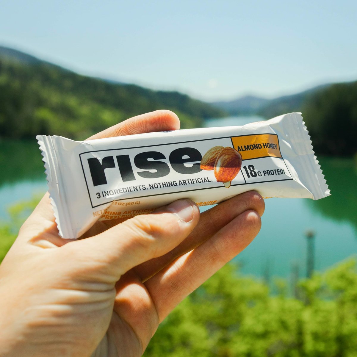 Rise Breakfast Whey Protein Riegel Almond Honey – 18 g Protein, 2,01 oz (12er Pack)