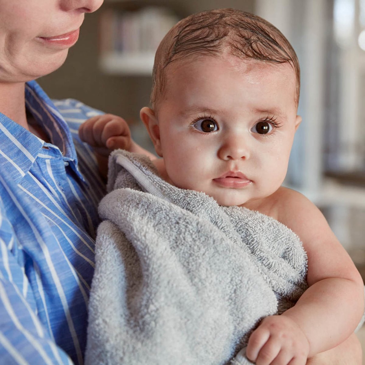 Johnson's Baby Seifenstück, Sanft für Babybad und Hautpflege, Hypoallergen und Dermatologisch getestet, Parabenfrei, Phthalatfrei, Farbstofffrei, 3 Unzen (Packung mit 6)