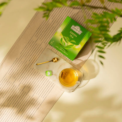 Ahmad Tea Grüner Tee, 100 Beutel – Koffeinhaltig & Zuckerfrei