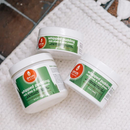 Oyin Handmade Whipped Pudding Reichhaltige natürliche Feuchtigkeitscreme | Sheabutter, Kakaobutter & Honig | Tiefenfeuchtigkeit für Haar & Haut | Locken, Wellen & trockene Haut | 237 ml