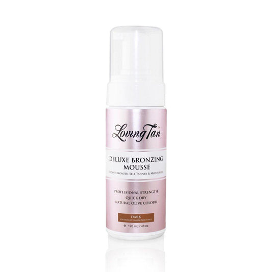 Loving Tan 8 HR Deluxe Selbstbräunungsschaum, Dunkel – Streifenfreie, professionelle Bräune ohne Sonne – bis zu 5 Anwendungen pro Flasche, natürlich gewonnenes DHA – 118 ml