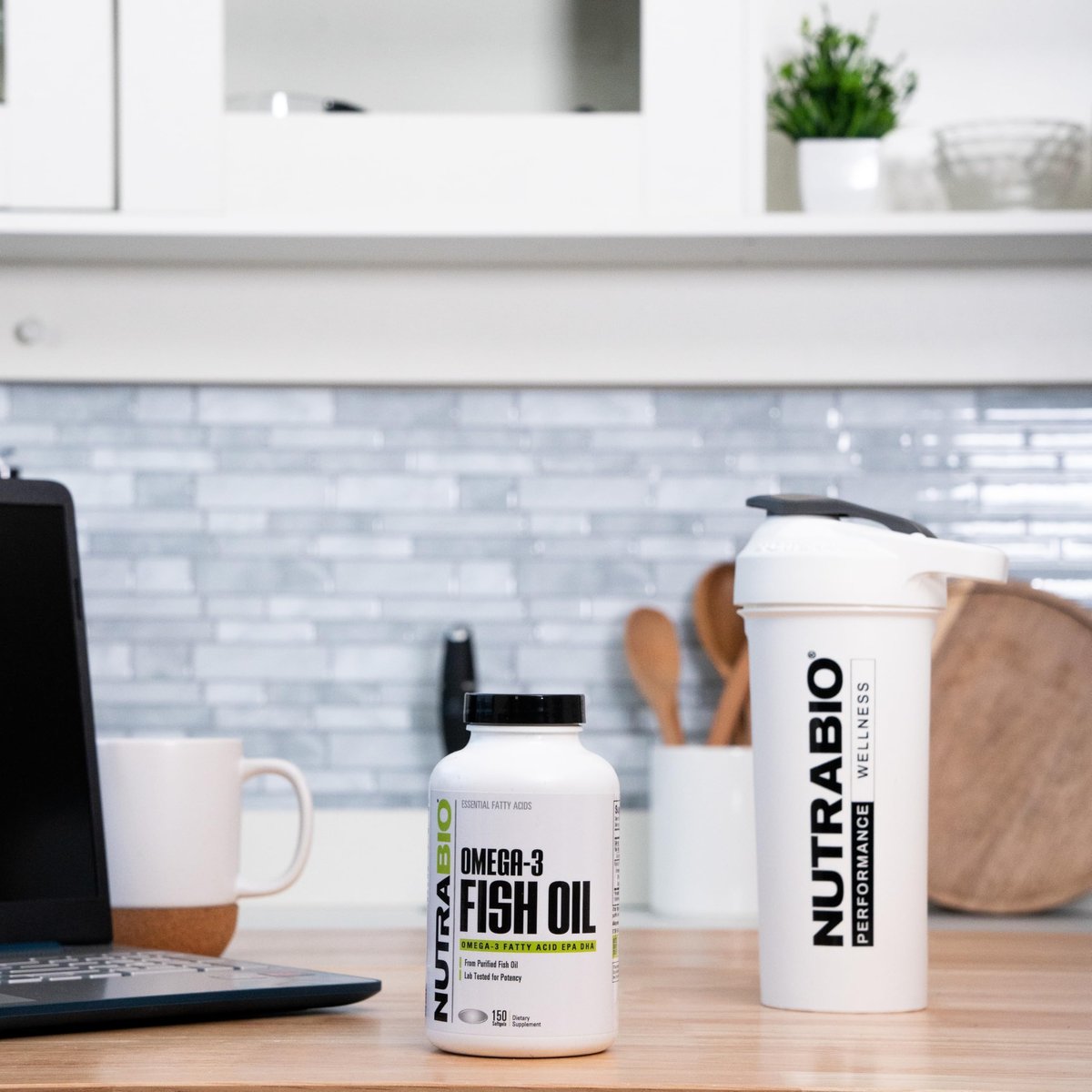 NutraBio Omega 3 Fischöl Kapseln, 2.000 mg, 150 Softgels – EPA DHA Omega-3-Fettsäuren zur Unterstützung eines gesunden Herzens
