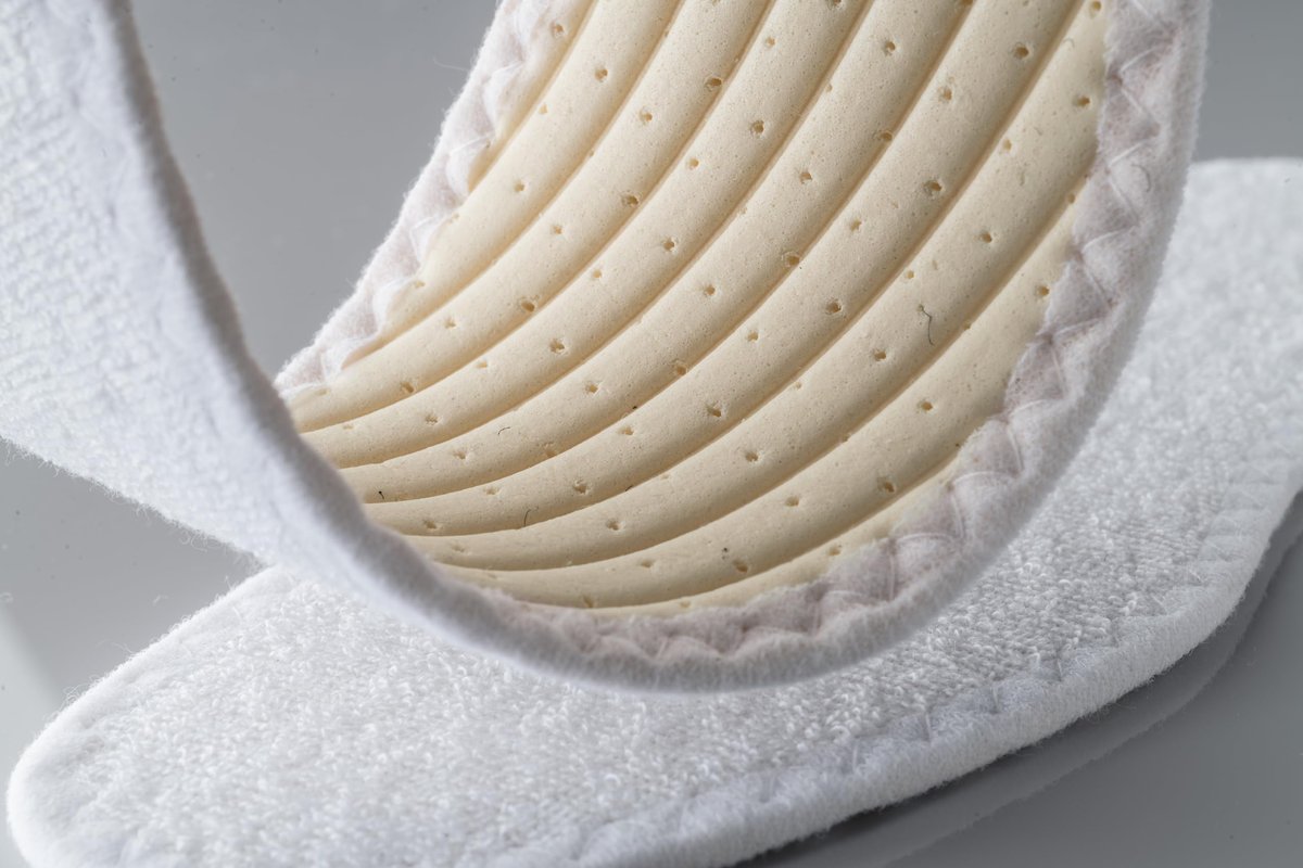 Pedag Summer Pure Terry Baumwoll-Einlegesohlen – Handgefertigt in Deutschland, saugt Schweiß auf & kontrolliert Gerüche, ideal für den Einsatz ohne Socken, waschbar, US Damen 9/ Herren 6/ EU 39, Weiß, 3 Paar