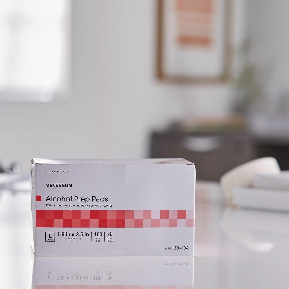 McKesson Alkohol-Vorbereitungspads, 100 Stück – steril, einzeln verpackt, 70% Isopropylalkohol, groß, 2-lagig, medizinische Qualität, Erste Hilfe