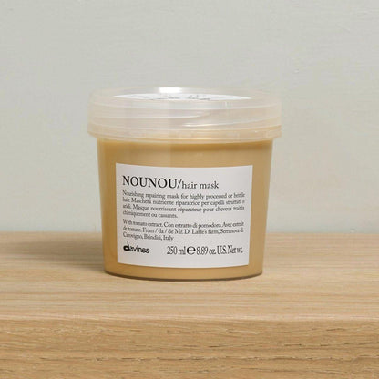 Davines NOUNOU Haarmaske – Reparierende Pflege für stark beanspruchtes, chemisch behandeltes, trockenes und brüchiges Haar – mit Tomatenextrakt für Feuchtigkeit und Fülle, 250 ml