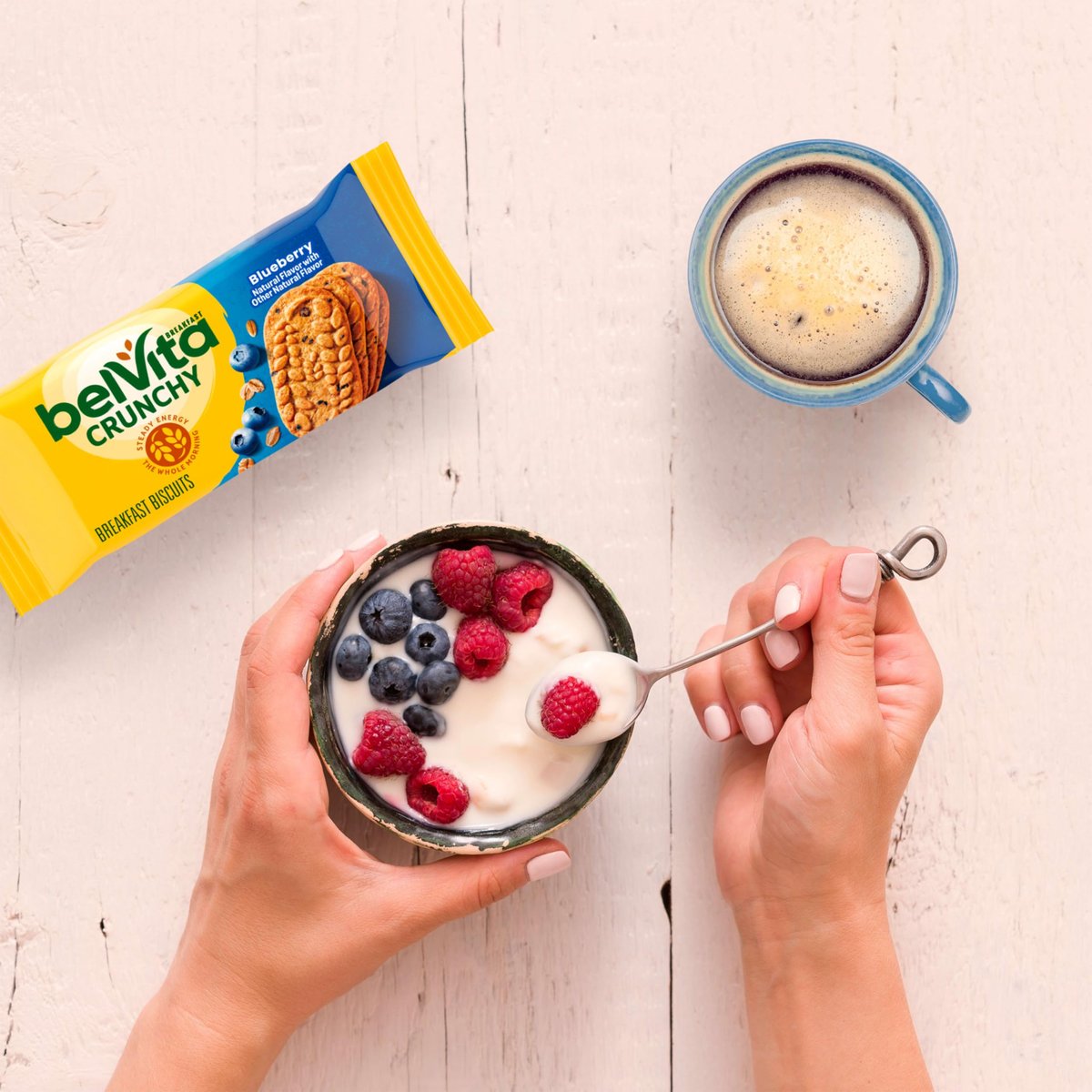 belVita Frühstückskekse Blaubeere – 30 Packungen, 6 Schachteln (4 Kekse pro Packung)