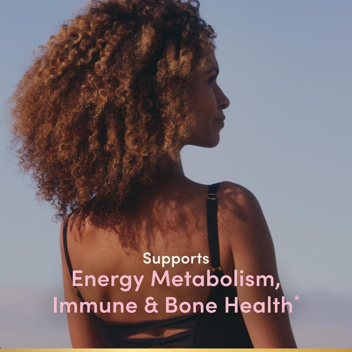 Nature's Bounty Optimal Solutions Frauen Multivitamin Gummis – Himbeergeschmack, 80 Stück, Immunsystem & Knochengesundheit