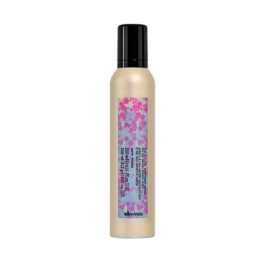 Davines This Is A Curl Moisturizing Mousse – Feuchtigkeitsspendender Schaumfestiger für definierte Locken, mittlerer Halt, 8,45 Fl Oz