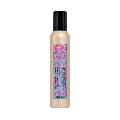 Davines This Is A Curl Moisturizing Mousse – Feuchtigkeitsspendender Schaumfestiger für definierte Locken, mittlerer Halt, 8,45 Fl Oz