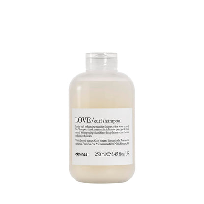 Davines LOVE Curl Shampoo – Sanfte Reinigung für gewelltes und lockiges Haar mit Mandelextrakt, 250 ml