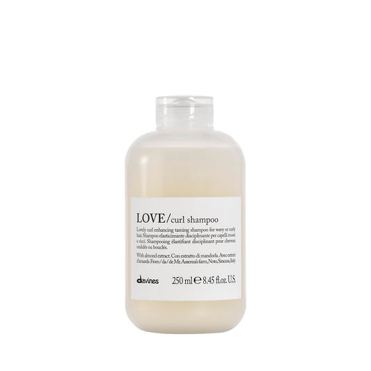 Davines LOVE Curl Shampoo – Sanfte Reinigung für gewelltes und lockiges Haar mit Mandelextrakt, 250 ml