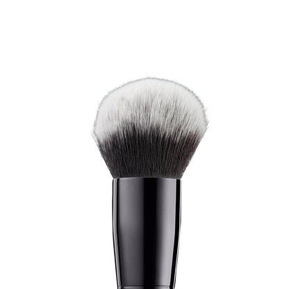 e.l.f. Buffing Foundation Pinsel – Verjüngender Make-up-Pinsel für nahtloses Finish & gleichmäßige Deckkraft, vegan & tierversuchsfrei