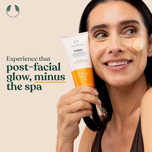 The Body Shop Vitamin C Glow Boosting Microdermabrasion – Peeling für müde, fahle Haut – Vegan – 100 ml