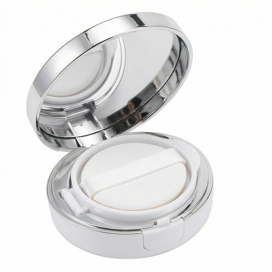 Weiß-Silberner Luxuriöser Air Cushion Puderbehälter 15 g – Leeres Make-up-Puderdöschen mit Spiegel, Schwamm und zusätzlichem Inneneinsatz für Foundation, BB Cream und flüssige Grundierung