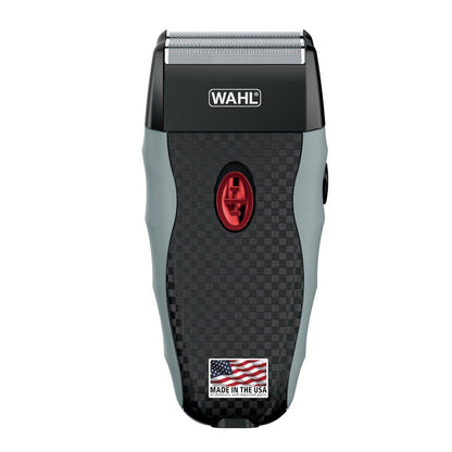 Wahl Bump-Free Wiederaufladbarer Folienrasierer mit hypoallergenen Titan-Schneidköpfen für eine gründliche, sanfte Rasur - Modell 7339-300