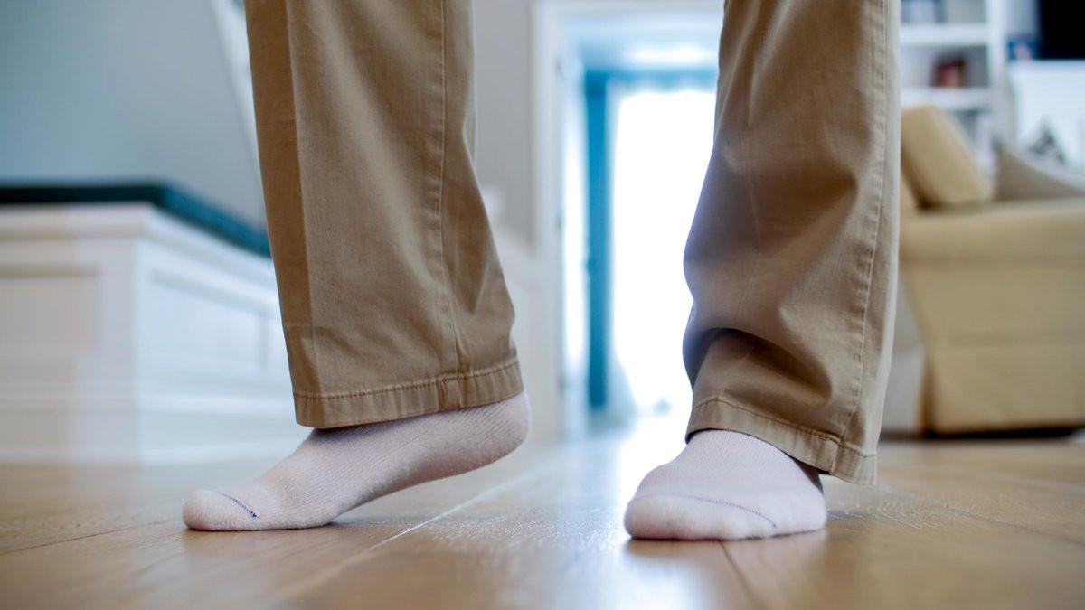 Dr. Scholl's Herren Diabetes- und Durchblutungsstrümpfe, Weiß, Größe 13-15 (4 Paar)