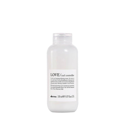 Davines LOVE Curl Controller – Lockencreme mit Anti-Frizz-Effekt für welliges und lockiges Haar, definiert Locken, macht sie weich, leicht und elastisch, selbst bei hoher Luftfeuchtigkeit, mit Mandelextrakt, 150 ml