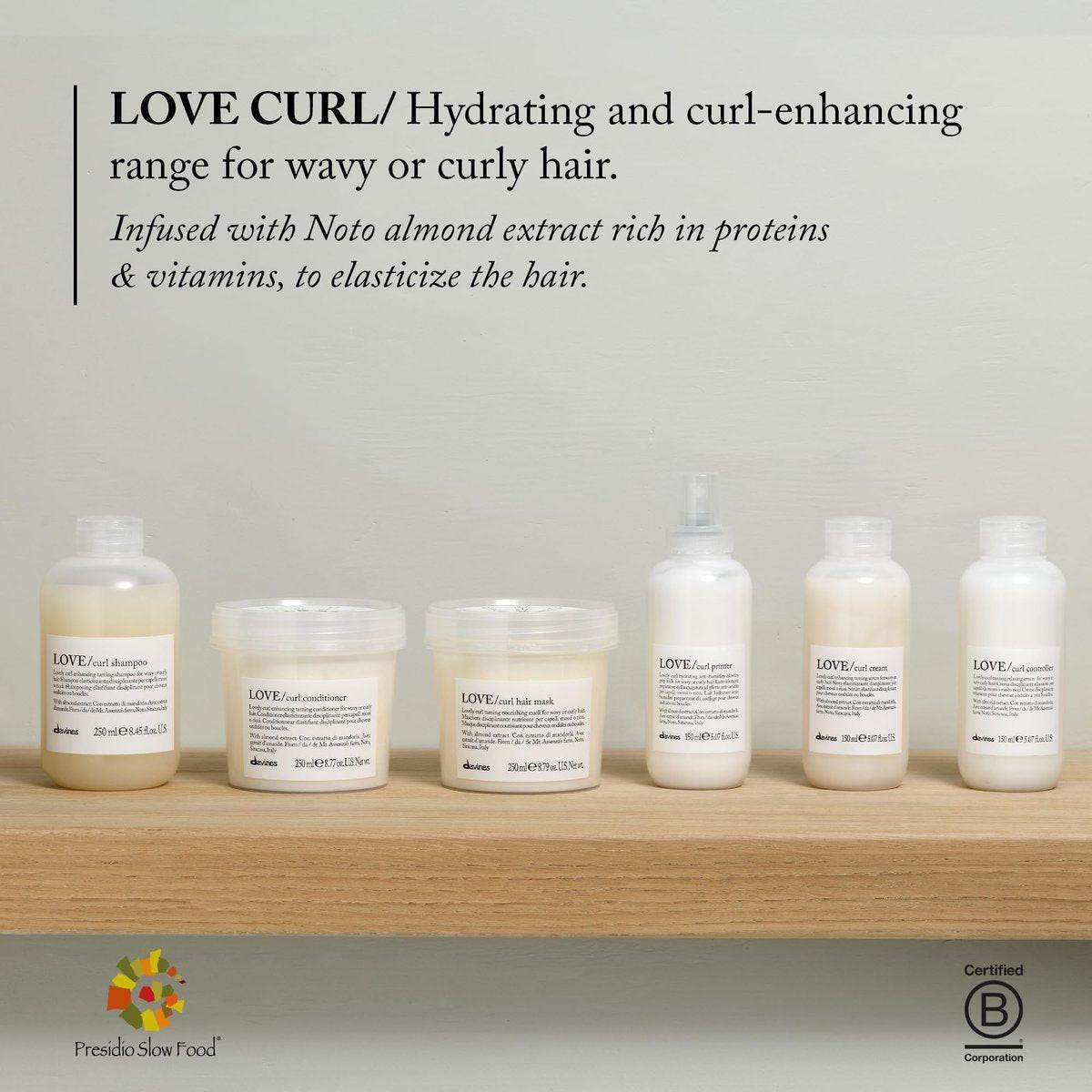 Davines LOVE Curl Controller – Lockencreme mit Anti-Frizz-Effekt für welliges und lockiges Haar, definiert Locken, macht sie weich, leicht und elastisch, selbst bei hoher Luftfeuchtigkeit, mit Mandelextrakt, 150 ml
