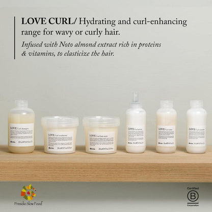 Davines LOVE Curl Controller – Lockencreme mit Anti-Frizz-Effekt für welliges und lockiges Haar, definiert Locken, macht sie weich, leicht und elastisch, selbst bei hoher Luftfeuchtigkeit, mit Mandelextrakt, 150 ml