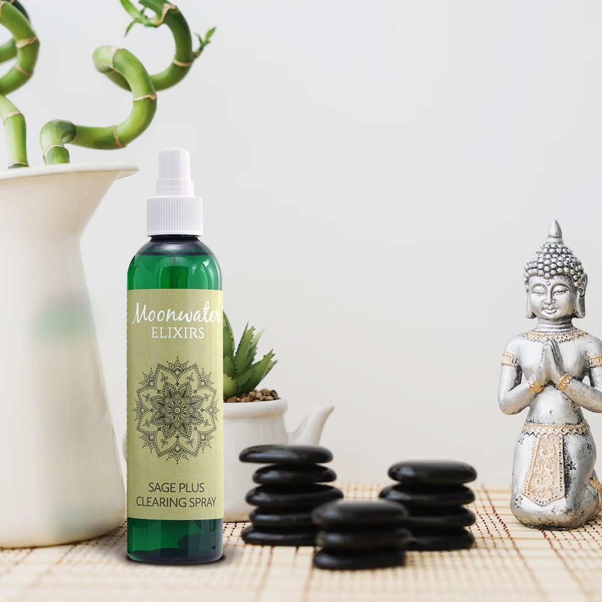 White Sage Smudge Spray für spirituelle Reinigung & Aura-Schutz – Salbeinebel zur Reinigung negativer Energie & Schutz, für Zuhause & Meditation, mit Bergkristall Reiki-energetisiertes Aromatherapie-Raumspray – 118 ml