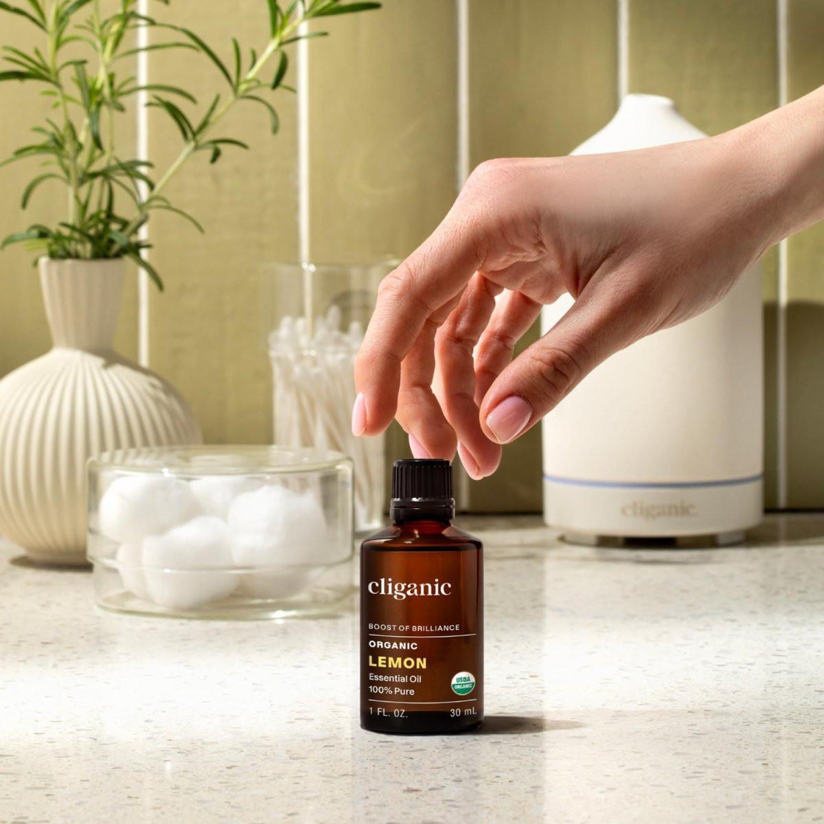 Cliganic USDA Bio Zitronenöl - 100% Rein & Natürlich, Unverdünnt, für Aromatherapie & Haushaltsreinigung, Non-GVO Bestätigt