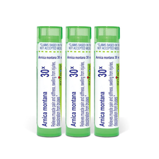 Boiron Arnica Montana 30x Homöopathisches Mittel gegen Muskelschmerzen und Steifheit – Packung mit 3 (240 Kügelchen)