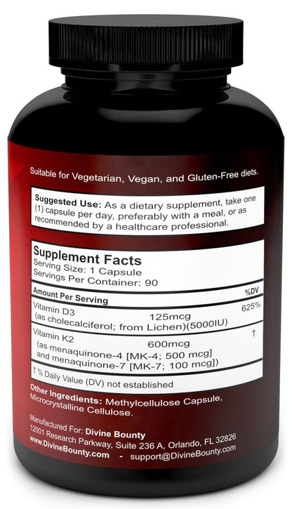 Divine Bounty Vitamin K2 (MK7 & MK4) mit D3 – Vitamin K & D als MK-7 100 µg, MK-4 500 µg und 5000 IE Vitamin D3 3-in-1 Formel – Knochen- und Herzunterstützung – 90 nicht-GMO vegetarische Kapseln