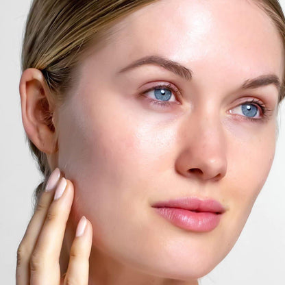 PÜR MINERALS Forever Clean Sanfter Gesichtsreiniger – Sulfatfreier Make-up-Entferner, veganfreundlich mit Grüntee und Aloe Vera, 118 ml