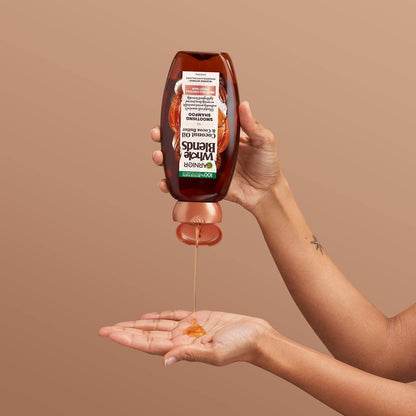 Garnier Whole Blends Kokosöl & Kakaobutter Glättendes Shampoo für krauses Haar, 22 Fl Oz, 2er-Pack