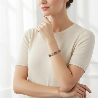 MagEnergy Kupferarmband für Damen – 99,9% reines Kupfer, Vintage-Blumen-Magnetbangle mit 3500 Gauss Magneten, 6,8 Zoll verstellbares Armband, in Geschenkbox