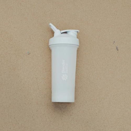 BlenderBottle Classic V2 Shaker-Flasche – Perfekt für Proteinshakes & Pre-Workout, 28 Unzen, Weiß