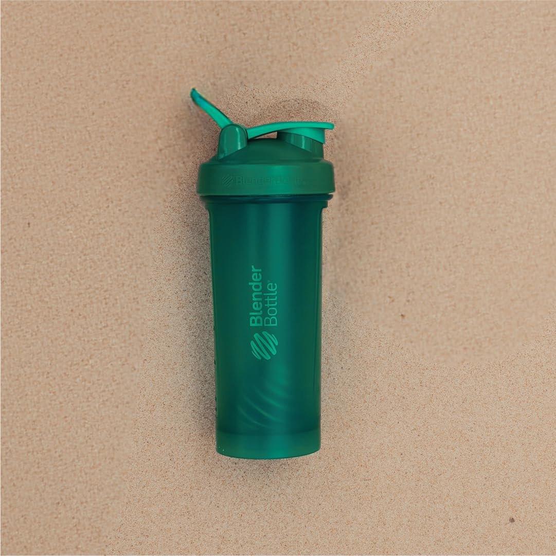 BlenderBottle Classic V2 Shaker Flasche – 20 Unzen, Smaragdgrün – Ideal für Proteinshakes & Pre-Workout