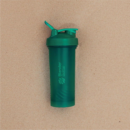 BlenderBottle Classic V2 Shaker Flasche – 20 Unzen, Smaragdgrün – Ideal für Proteinshakes & Pre-Workout
