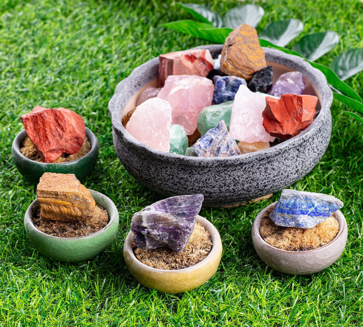 UU UNIHOM 3 kg Bulk Grobe Rohsteine Madagaskar Steine Mischung 1" natürliche Rohkristalle zum Tumbeln, Schleifen, Brunnensteine, Dekoration, Polieren, Drahtwickeln, Wicca Reiki Kristallheilung