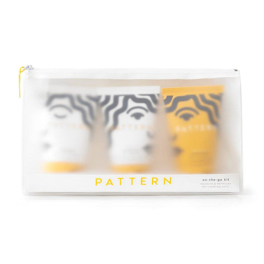 PATTERN Beauty by Tracee Ellis Ross On-The-Go Kit für lockiges & krauses Haar (Typ 3a-4c) – Reiseset mit Shampoo & Conditioner