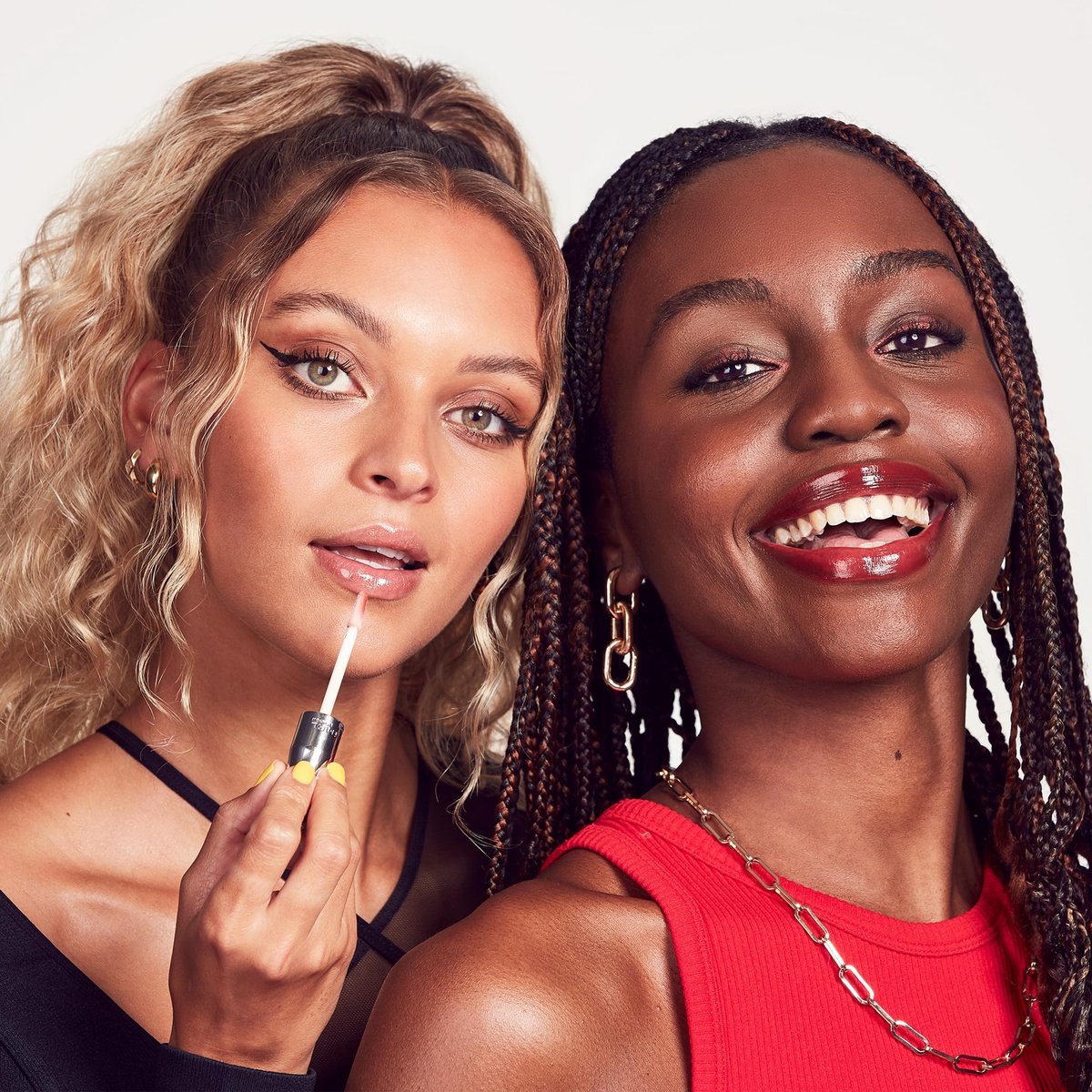 Rimmel Stay Glossy Lipgloss – Nicht klebrig, leichte Formel für Farbe und Glanz – 140 Flower Power, 5,1 ml