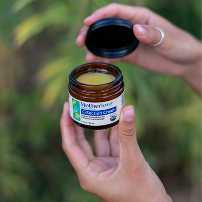 Motherlove C-Section Creme (30ml) – Bio-Kräuter-Narbencreme zur Pflege nach Kaiserschnitt – Lindert Beschwerden, minimiert Narbenbildung & reduziert Narbengewebe – Nicht-GMO, tierversuchsfrei