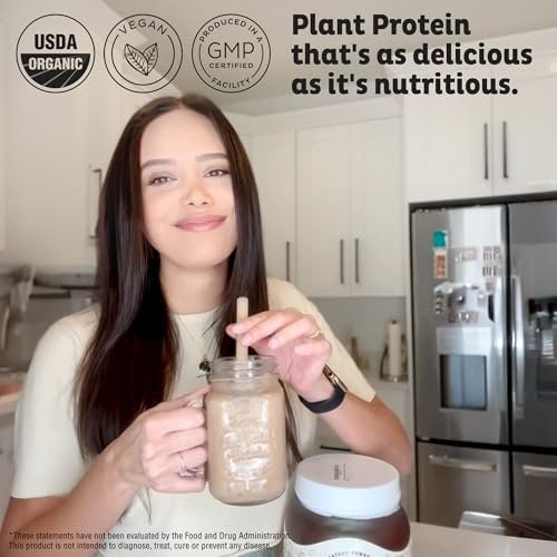 KOS Bio pflanzliches Proteinpulver, Schokolade USDA Organic - Low Carb Erbsenprotein-Mix, veganes Superfood mit Vitaminen & Mineralstoffen - Keto, Soja- & milchfrei - Mahlzeitenersatz für Frauen & Männer - 15 Portionen