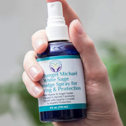 Heal the Masses Weißer Salbei Spray: Smudge Spray für Reinigung und Schutz – Rauchfreies Flüssig-Smudging mit Quarzkristallen – Negativität lösender Reinigungsnebel – 118 ml