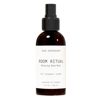 Muse Apothecary Room Ritual – Aromatischer und entspannender Raumnebel, 118 ml, mit natürlichen ätherischen Ölen – Aloe + Eukalyptus + Lavendel