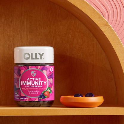 OLLY Active Immunity Gummy – Immununterstützung mit Holunder, Zink & Vitamin C, Beerengeschmack, 45 Stück (15 Tage Vorrat)