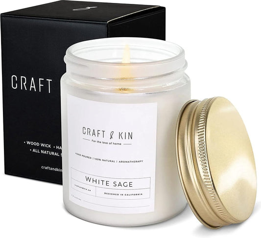Craft & Kin Weißer Salbei Duftkerze zur Reinigung | 8 Oz 45 Stunden langanhaltende Feiertagskerze | Klassische Soja Woodwick Winterkerze | Hergestellt mit natürlichem Soja | Geschenk für Männer und Frauen